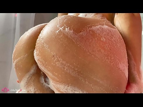 ❤️ Brunette masturboi pillua vibraattorilla intensiiviseen orgasmiin suihkussa ☑ Porno at fi.dreamypassionjourney.ru