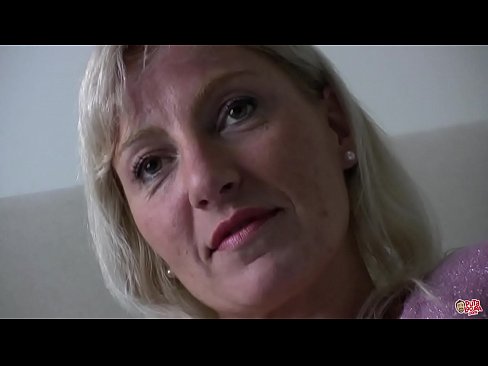 ❤️ Äiti jota me kaikki nussimme ... Lady, käyttäydy kunnolla! ☑ Porno at fi.dreamypassionjourney.ru